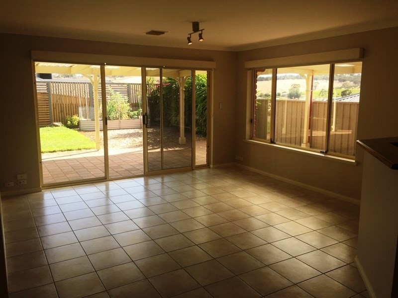 14 Peppermint Close, Greenwith SA 5125