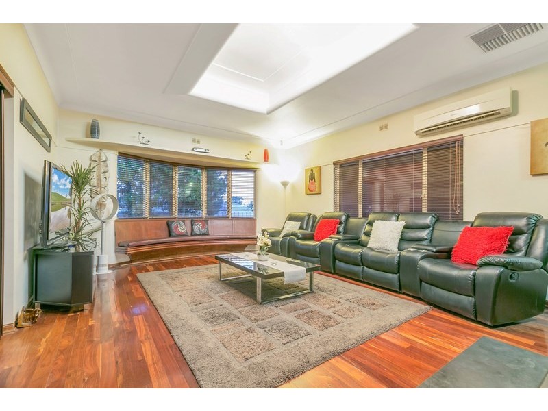 1 Lawrence Avenue, Dernancourt SA 5075