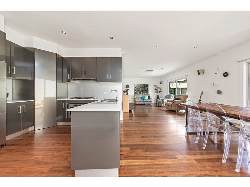 6 St Clair Avenue, Mawson Lakes SA 5095