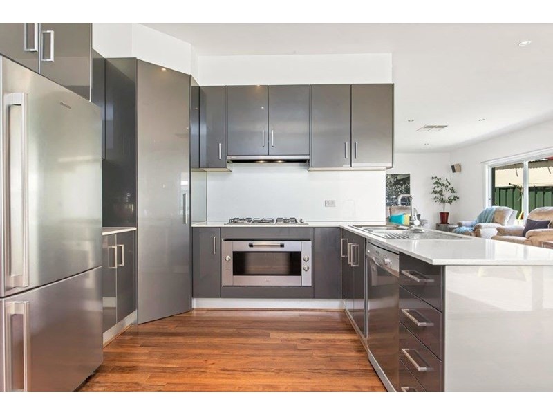 6 St Clair Avenue, Mawson Lakes SA 5095