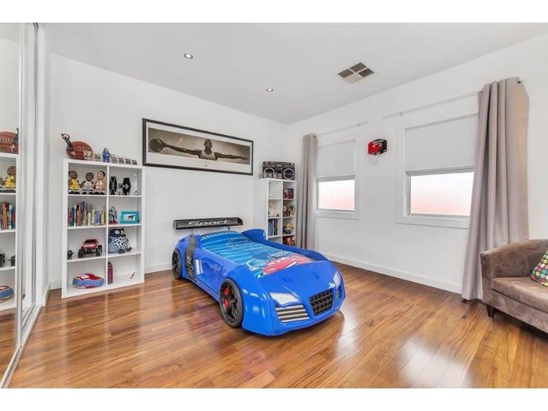 6 St Clair Avenue, Mawson Lakes SA 5095