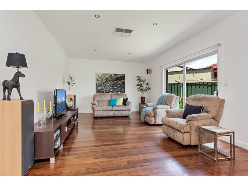 6 St Clair Avenue, Mawson Lakes SA 5095