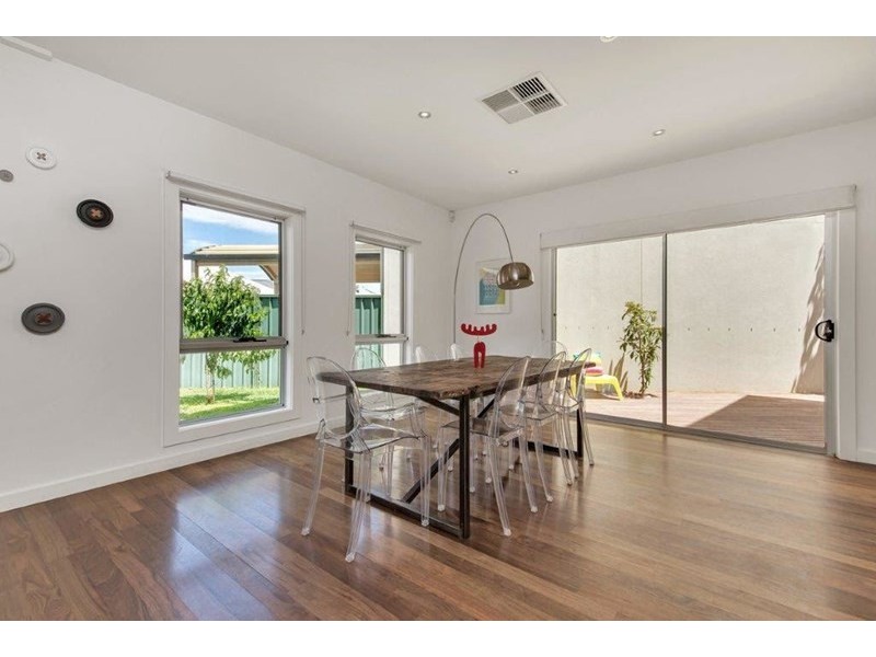 6 St Clair Avenue, Mawson Lakes SA 5095