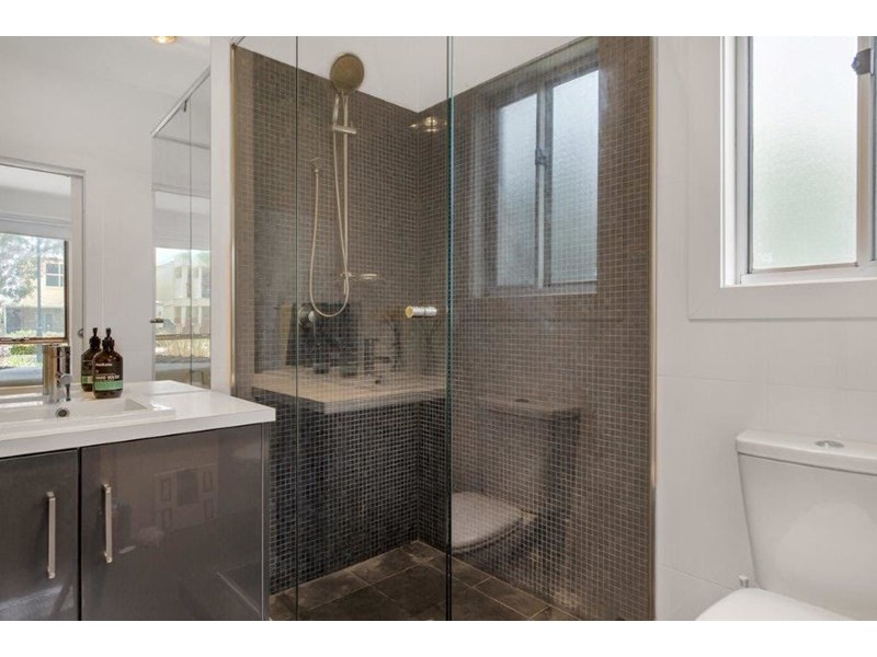 6 St Clair Avenue, Mawson Lakes SA 5095