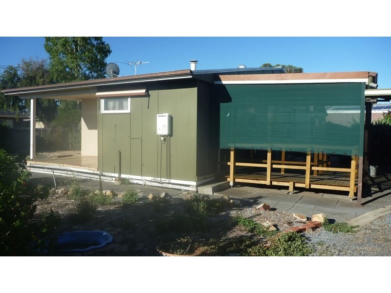 8 Denmead Avenue, Campbelltown SA 5074