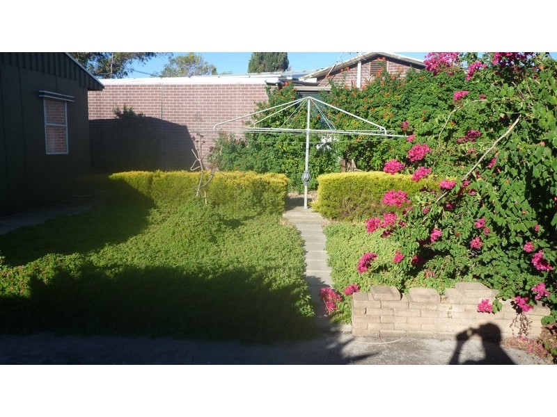 8 Denmead Avenue, Campbelltown SA 5074