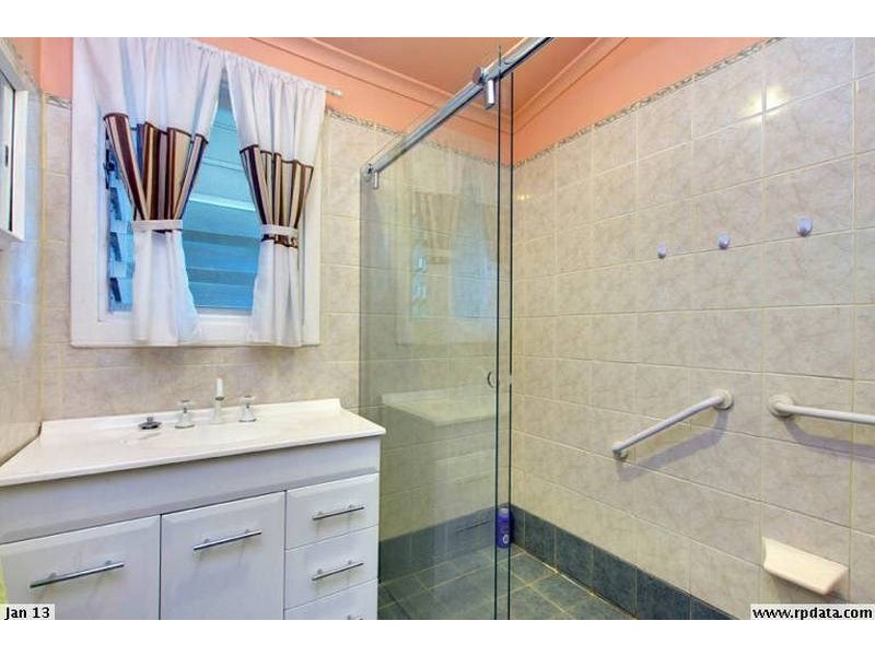 8 Denmead Avenue, Campbelltown SA 5074