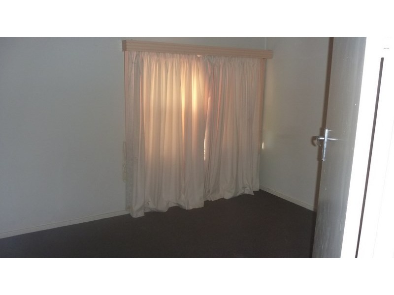 8 Denmead Avenue, Campbelltown SA 5074