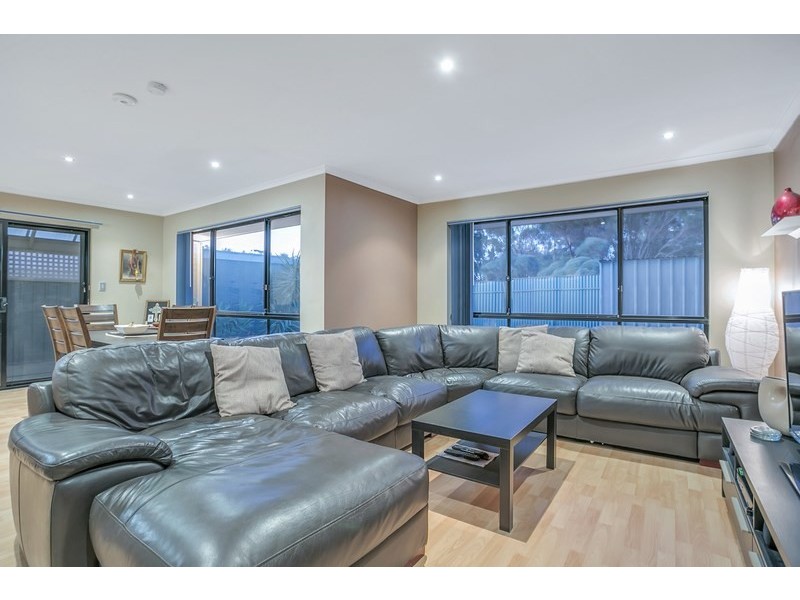 19 Martindale Place, Walkley Heights SA 5098