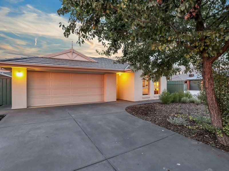 9 Orange Parade, Munno Para West SA 5115