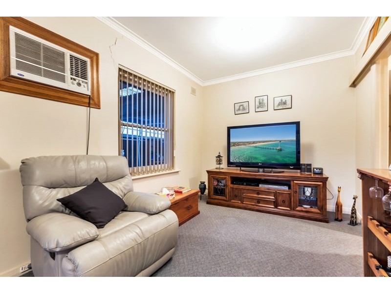 7 Guildford Street, Clearview SA 5085