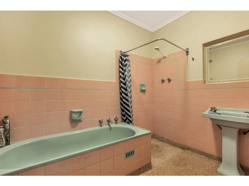 7 Guildford Street, Clearview SA 5085