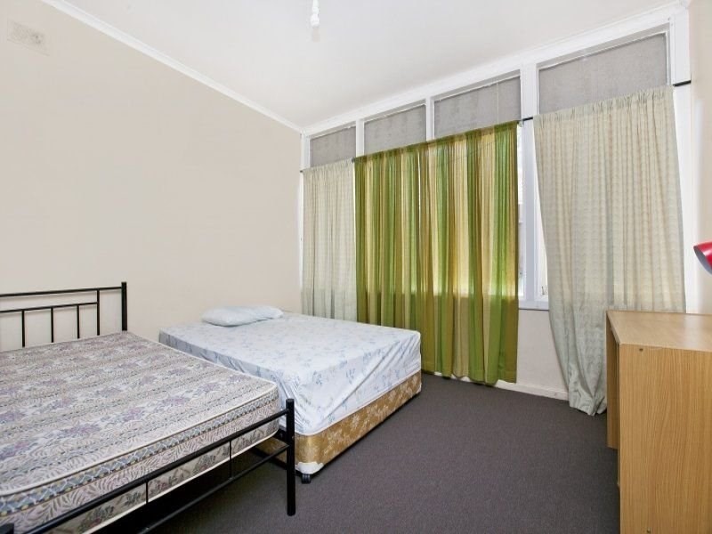 14 Julie Road, Para Hills SA 5096