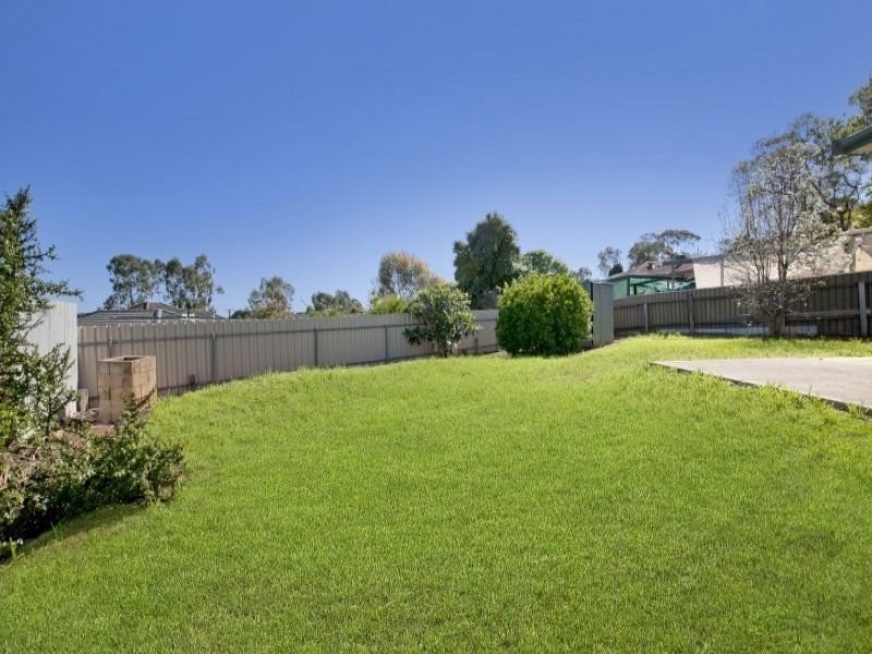 14 Julie Road, Para Hills SA 5096