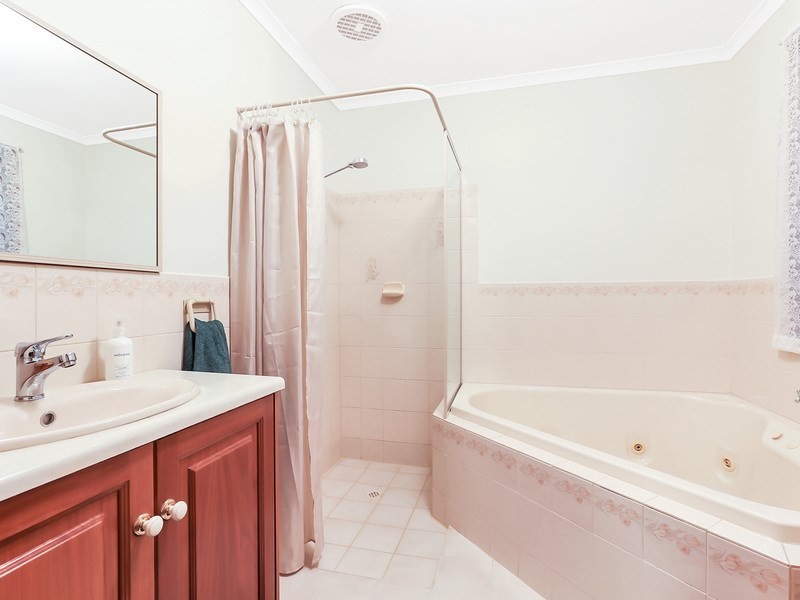 12 Westbury Court, Oakden SA 5086