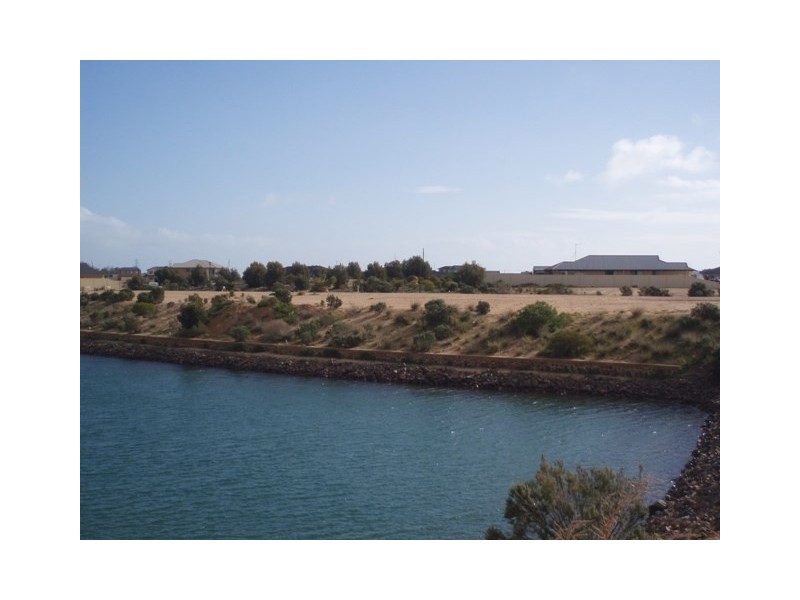 2 Spinnaker Court, Wallaroo SA 5556
