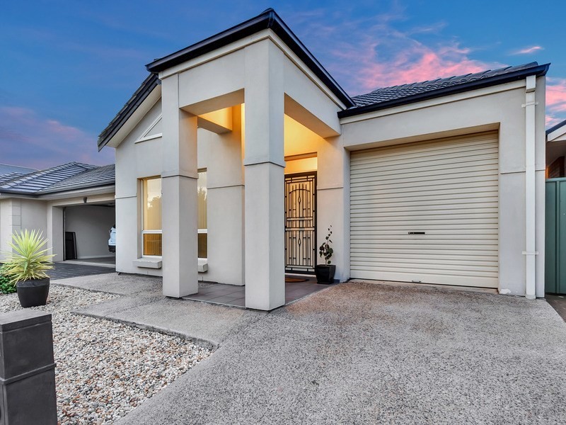 44 Mallard Crescent, Mawson Lakes SA 5095