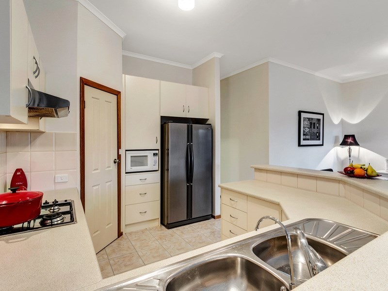 44 Mallard Crescent, Mawson Lakes SA 5095