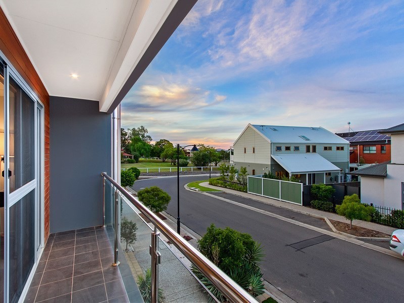 83 Douglas Drive, Mawson Lakes SA 5095
