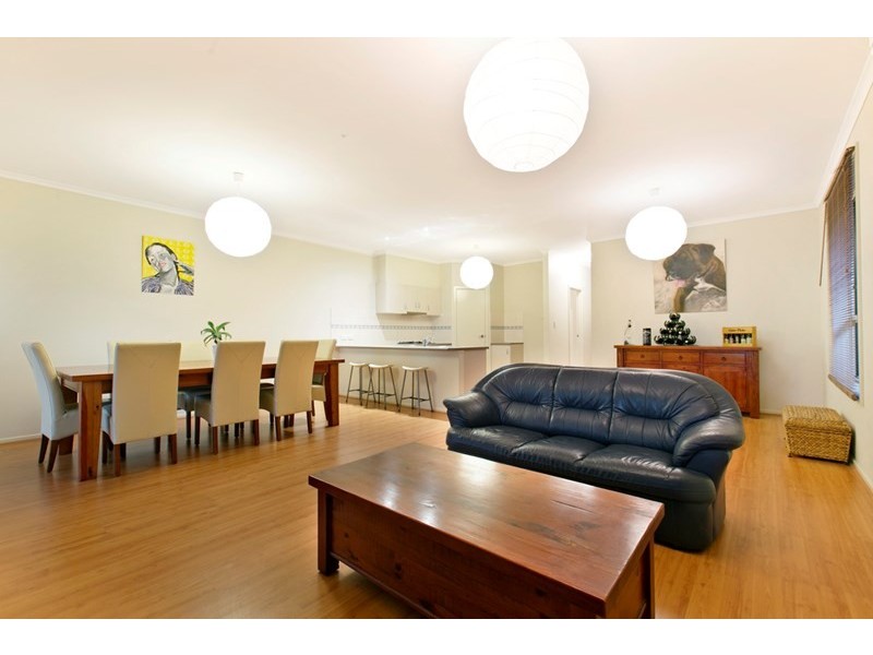 4b Melrose Avenue, Clearview SA 5085