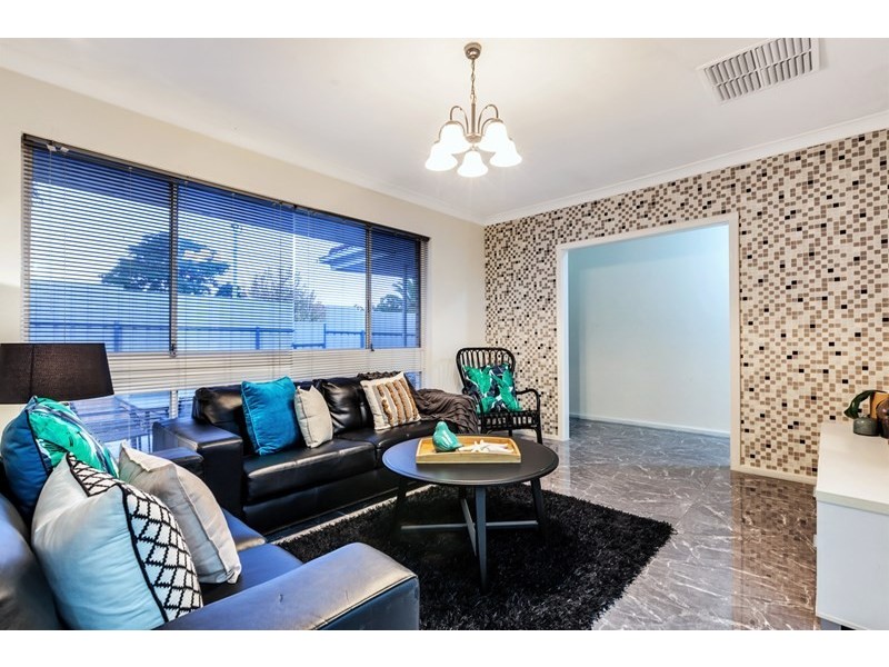 311 Wright Road, Valley View SA 5093