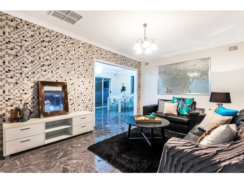 311 Wright Road, Valley View SA 5093