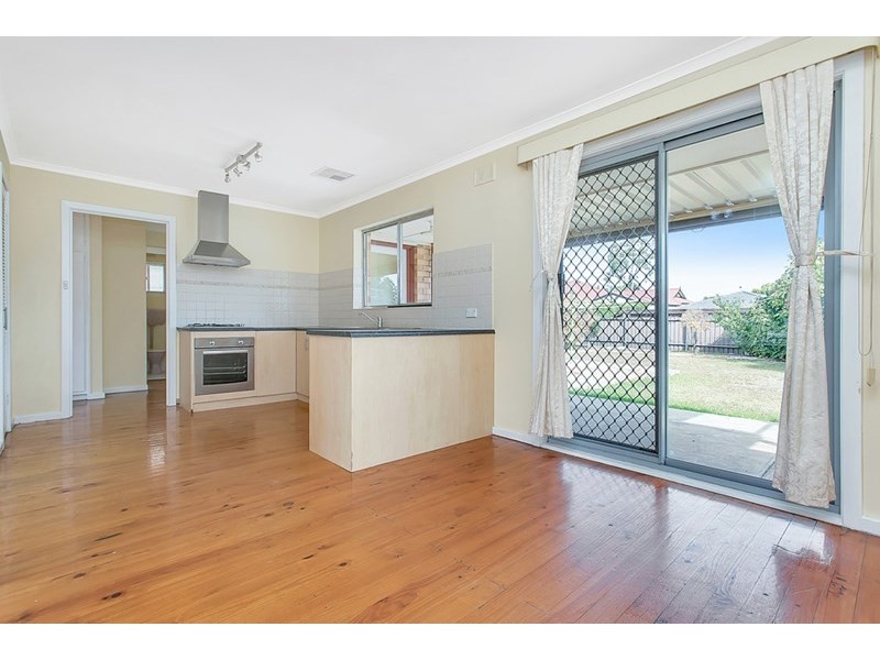 32 Avenue Road, Paradise SA 5075