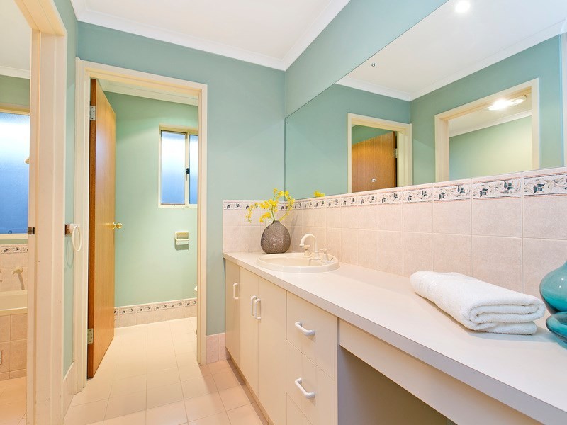 12 Greys Court, Oakden SA 5086