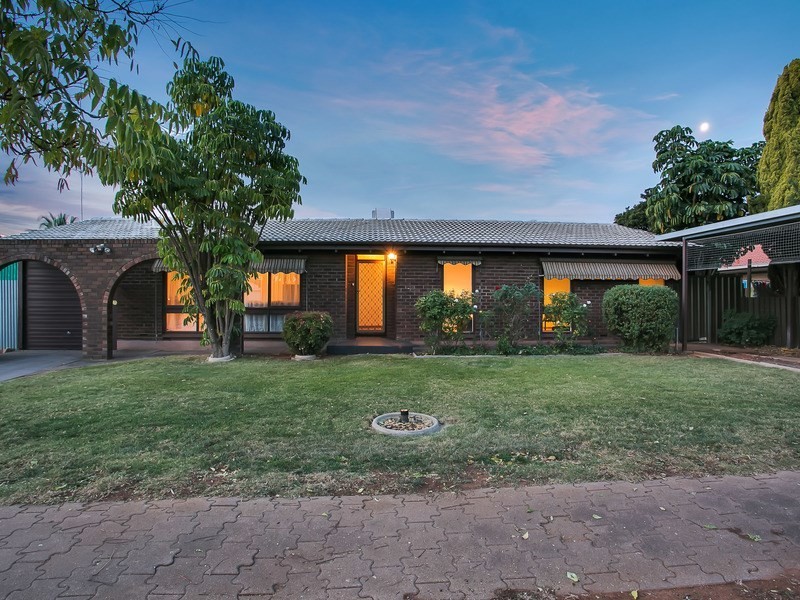 36 Buckingham Drive, Salisbury East SA 5109