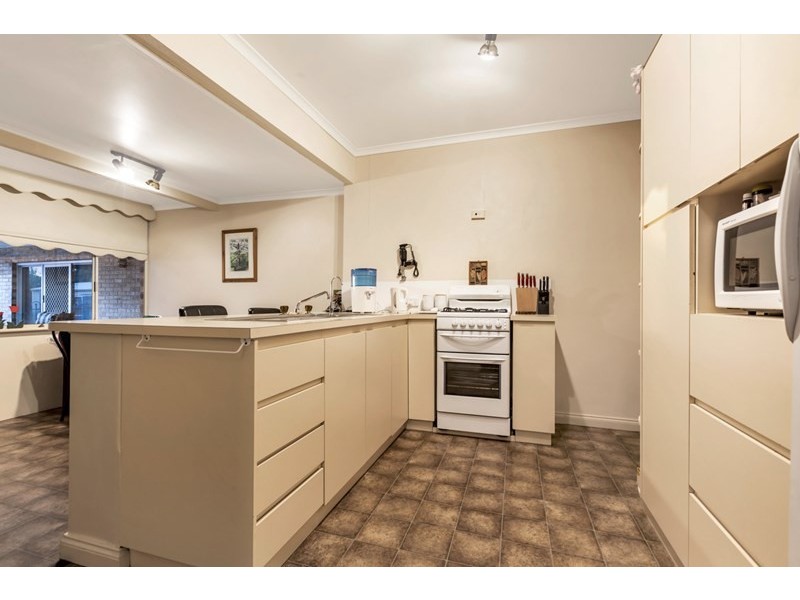 7 Guildford Street, Clearview SA 5085