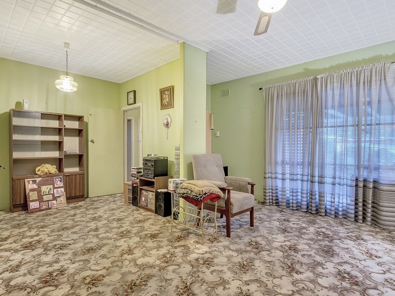 22 Barton Street, Blair Athol SA 5084