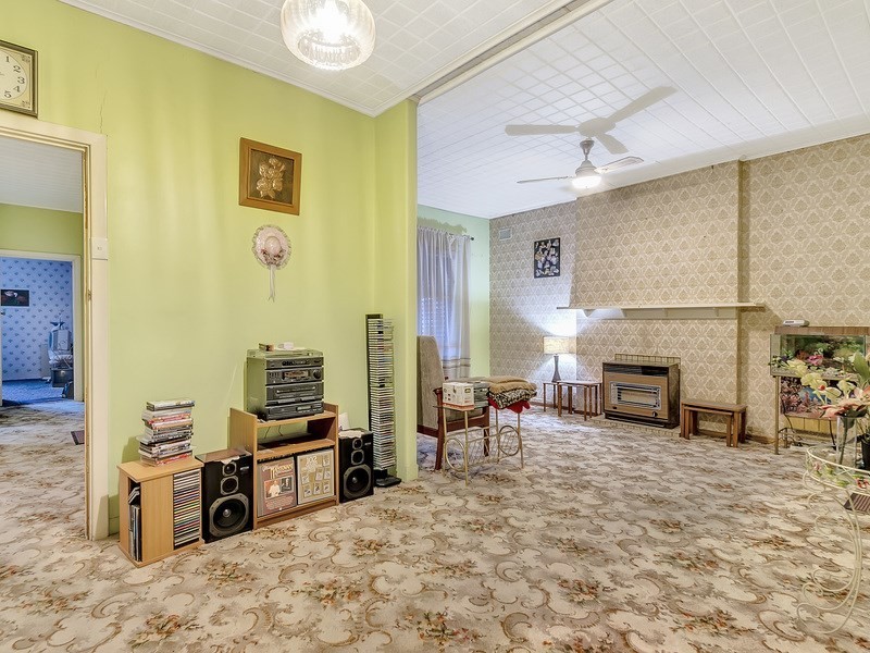 22 Barton Street, Blair Athol SA 5084