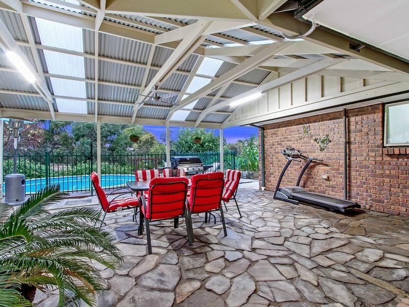 10 Jacquard Court, Greenwith SA 5125