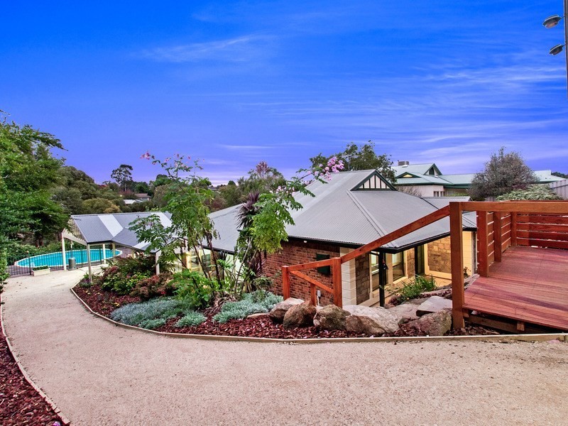 10 Jacquard Court, Greenwith SA 5125