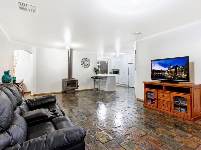 10 Jacquard Court, Greenwith SA 5125