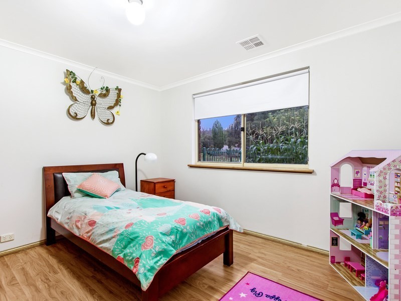 10 Jacquard Court, Greenwith SA 5125