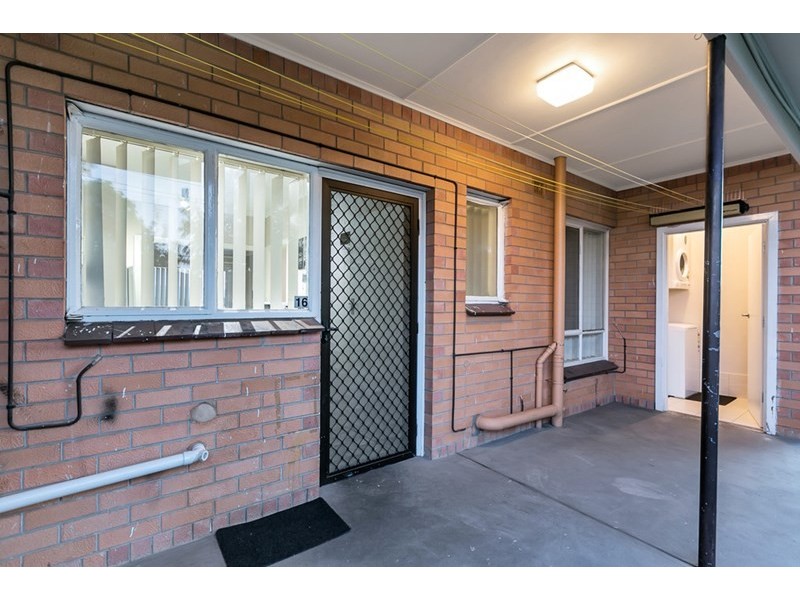 16/11-15 OG Road, Klemzig SA 5087