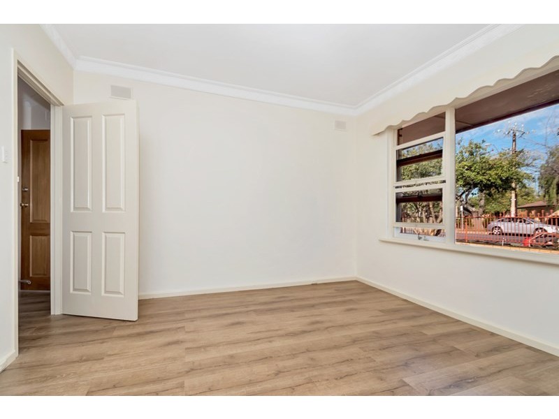 18 Collingrove Avenue, Broadview SA 5083