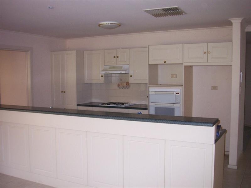 27 Aish Close, Newton SA 5074