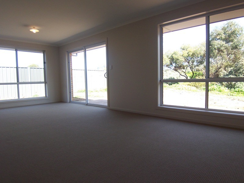 55 Wattlebird Road, Burton SA 5110