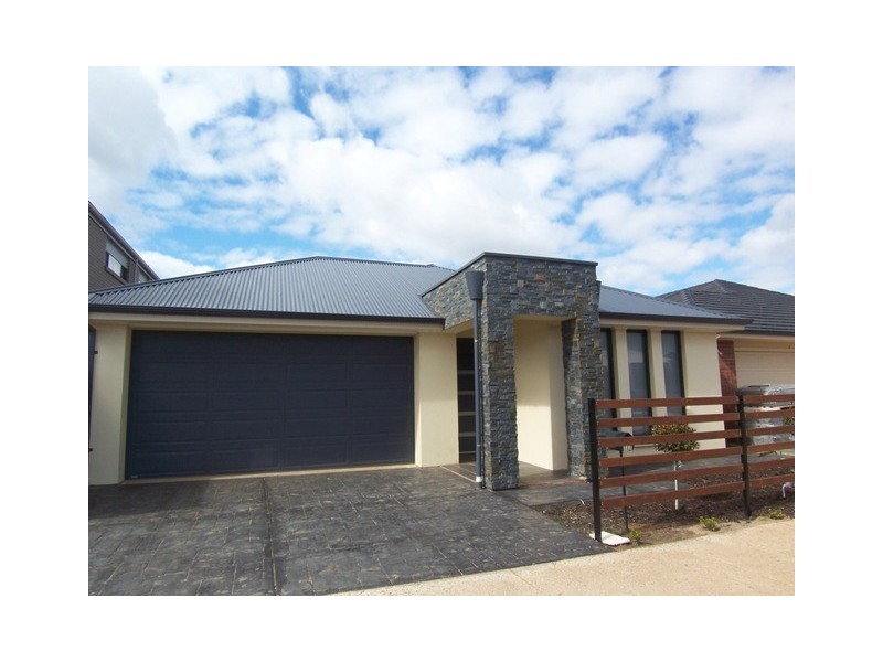 117 Shoalhaven Circuit, Mawson Lakes SA 5095