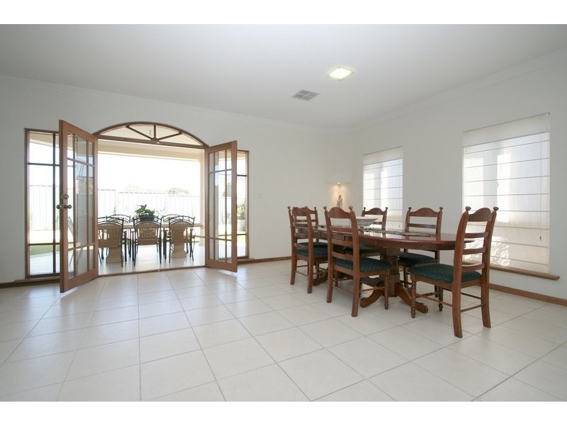 39 The Walk, Mawson Lakes SA 5095