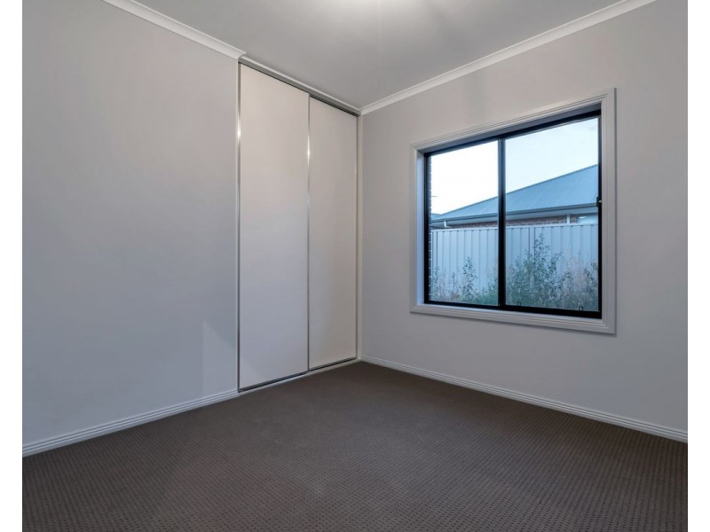 12 Berryman Street, Greenacres SA 5086