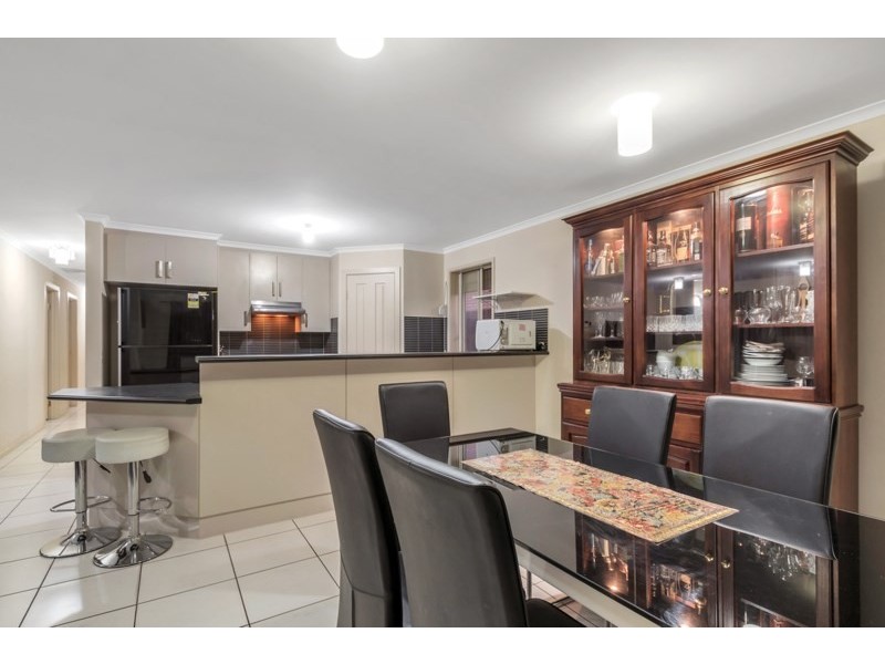 2A Down Drive, Valley View SA 5093
