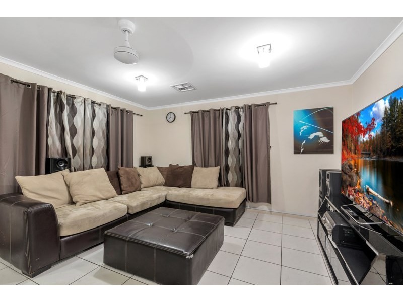 2A Down Drive, Valley View SA 5093