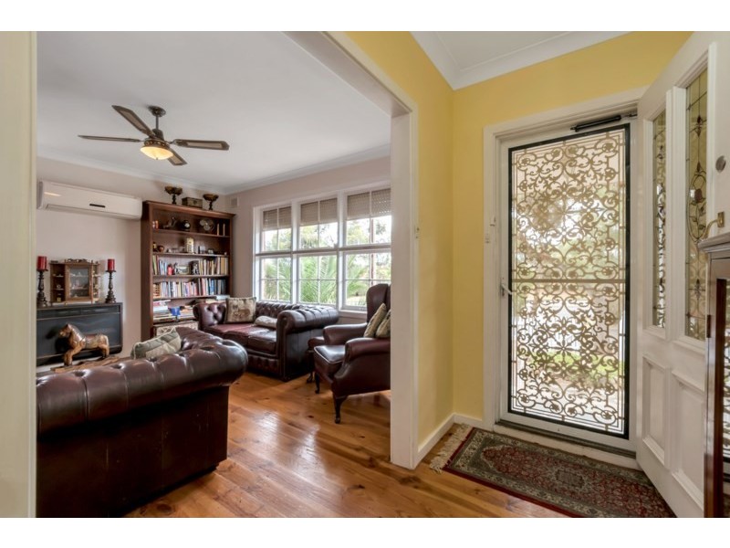 90 Walkleys Road, Valley View SA 5093