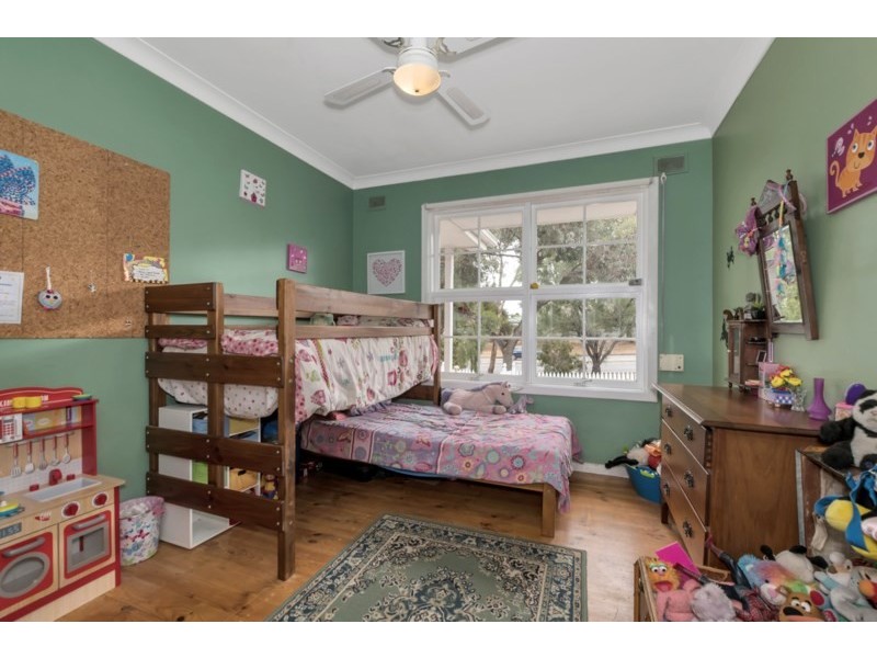 90 Walkleys Road, Valley View SA 5093