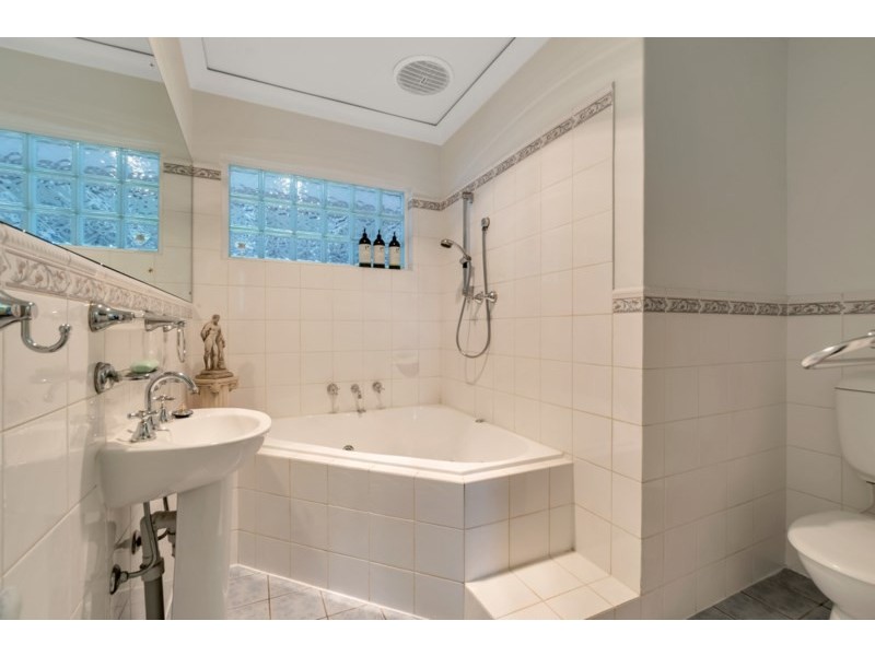 90 Walkleys Road, Valley View SA 5093
