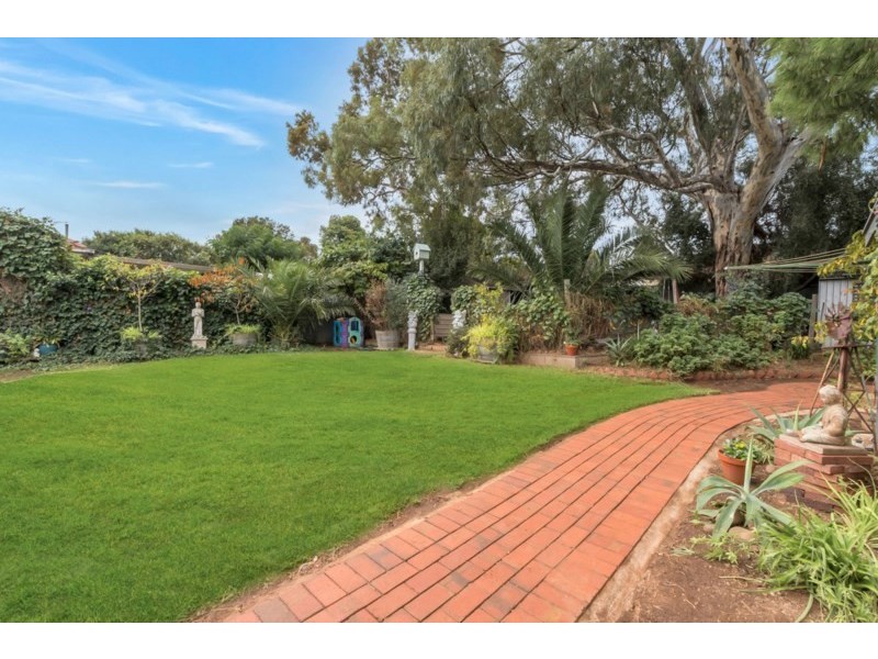 90 Walkleys Road, Valley View SA 5093