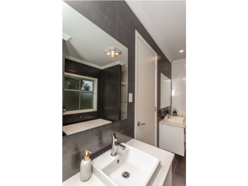 1/2 Casemate Street, Highbury SA 5089